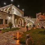 מלון Acropolis Cave