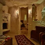 מלון Acropolis Cave אורגופ