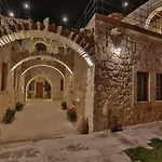 Acropolis Cave 3*