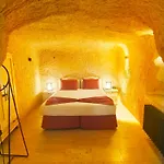 מלון Acropolis Cave אורגופ