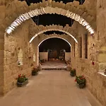 מלון Acropolis Cave אורגופ