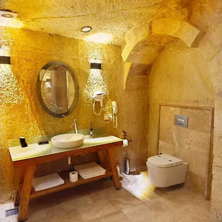 Acropolis Cave 4*