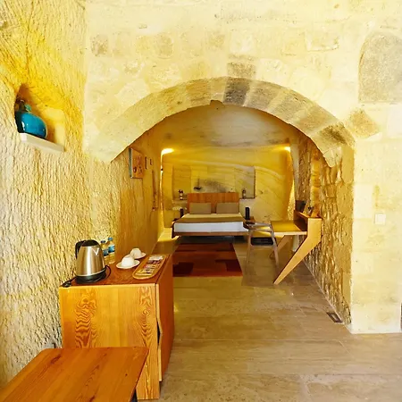 Hotel Acropolis Cave