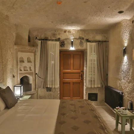 Acropolis Cave Otel