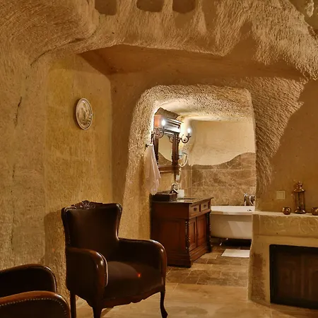 Acropolis Cave Otel 4*