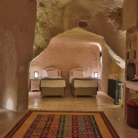 Acropolis Cave 3*