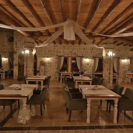 Hotel Acropolis Cave