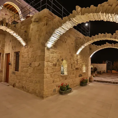 Acropolis Cave Hotell 4*