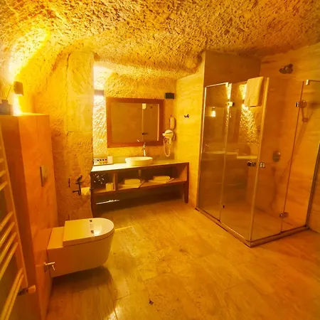 Acropolis Cave 3*