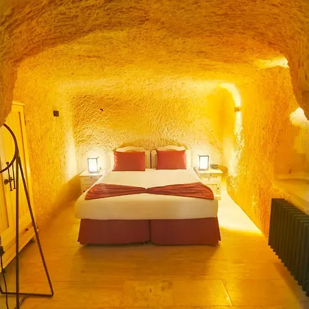 호텔 Acropolis Cave 어굽