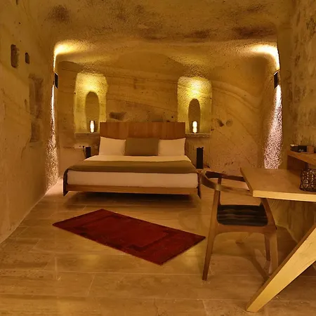 Acropolis Cave 4*