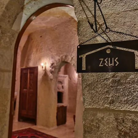 Hotel Acropolis Cave