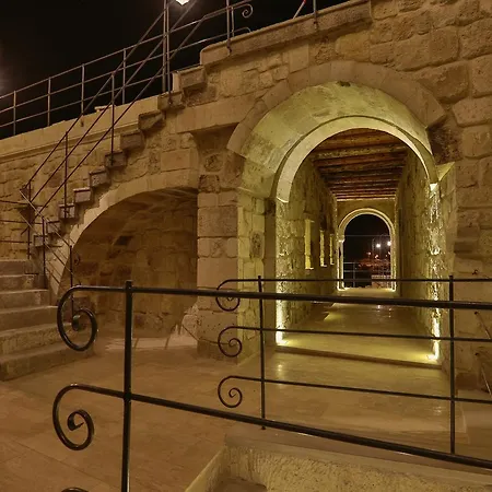 Acropolis Cave Hotel 4*