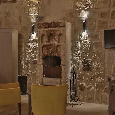 Hotel Acropolis Cave 4*