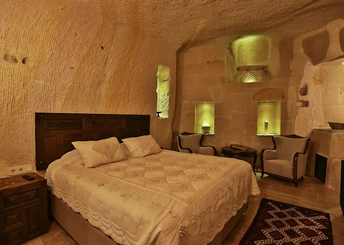 Acropolis Cave 호텔 어굽