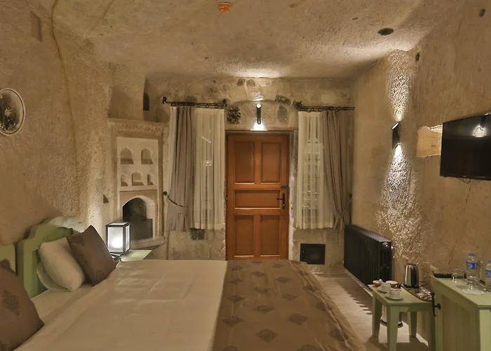 Acropolis Cave Hotell