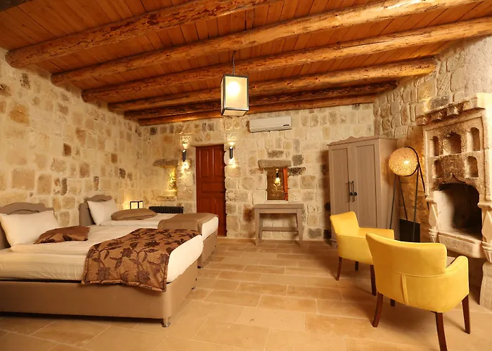 Acropolis Cave Hotell