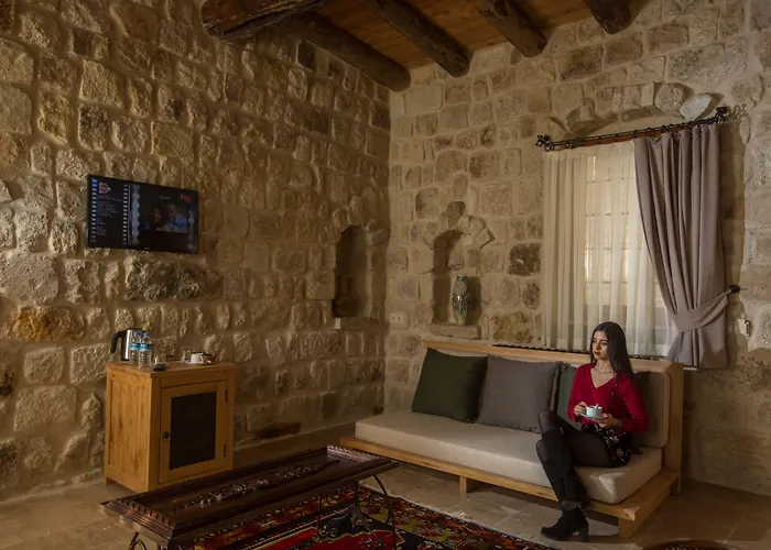 Hotel Acropolis Cave 4*