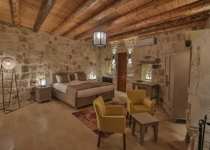 Acropolis Cave Hotell 4*