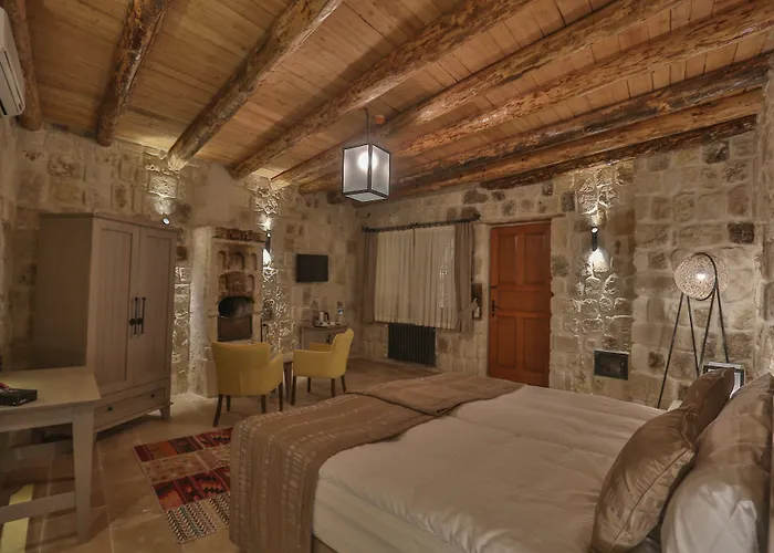 Acropolis Cave Hotel