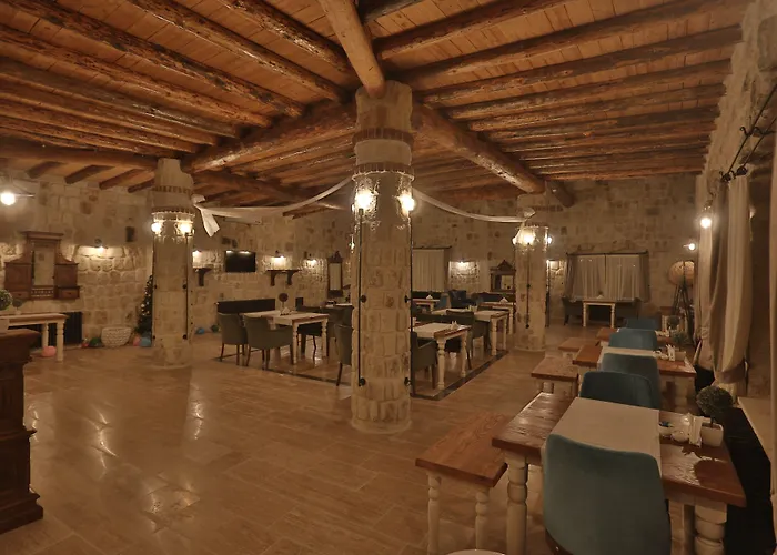 호텔 Acropolis Cave 4*